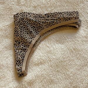 Barely There new, silky & soft, Stylish leopard print Thong, Size XL.